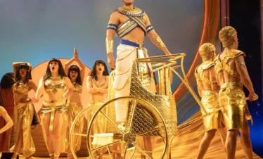 Lunch or Dinner Nile Cruise in Cairo – Buffet, Live Music & Egyptian Shows